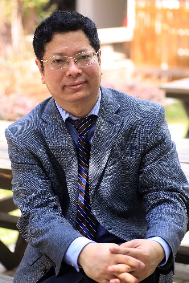 院長(zhǎng)風(fēng)采：中國(guó)科學(xué)院大學(xué)經(jīng)濟(jì)與管理學(xué)院院長(zhǎng)洪永淼