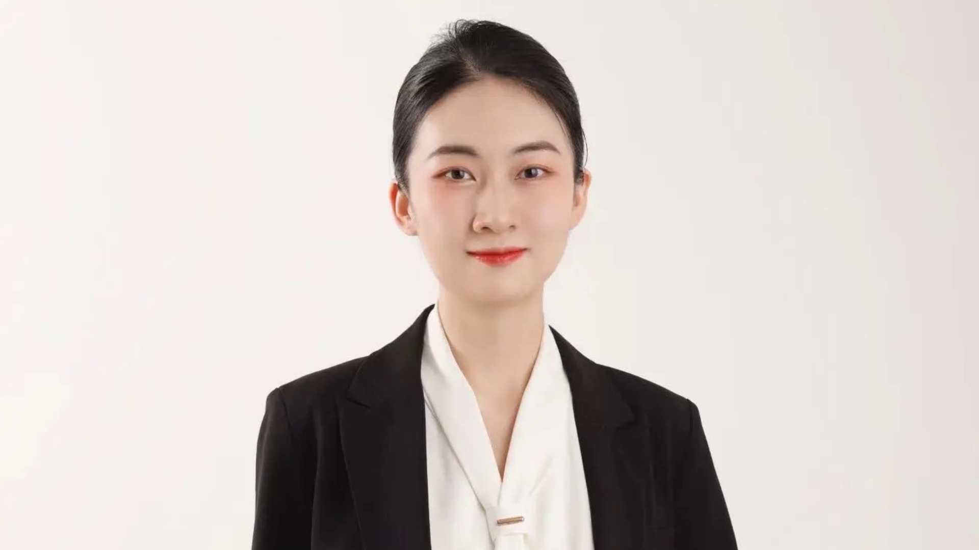 暨南大學EMBA“校友·人物志”系列專訪——代晨曦: 勤勉務實——在云端筑夢藍天，于暨南園充實自我
