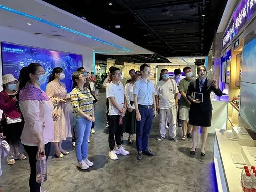 首都經濟貿易大學MBA移動課堂第三十四期——訪問中國聯(lián)通