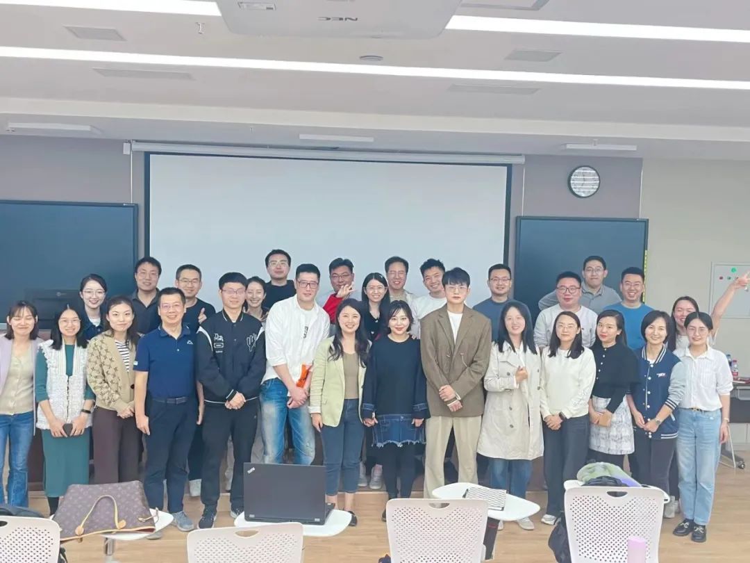 分享創(chuàng)業(yè)故事 激發(fā)創(chuàng)新力量 | 西安交通大學(xué)MBA2023級(jí)MBA S3200&3201班級(jí)創(chuàng)業(yè)分享會(huì)成功舉辦