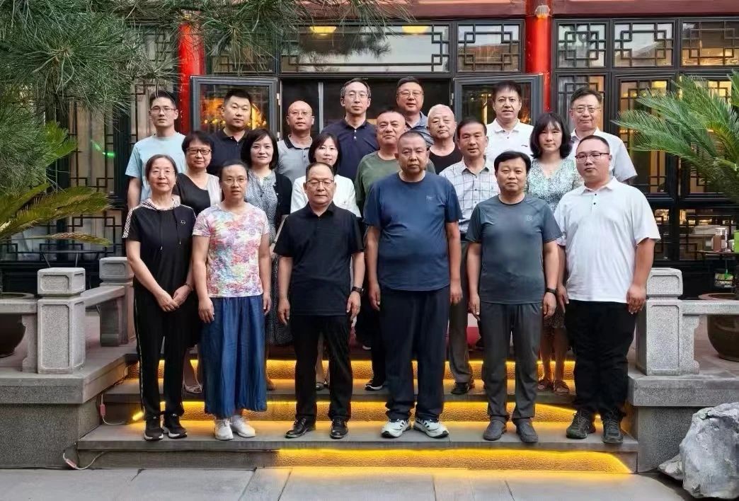 山西財經(jīng)大學工商管理學院校友會赴晉中校友會走訪調(diào)研